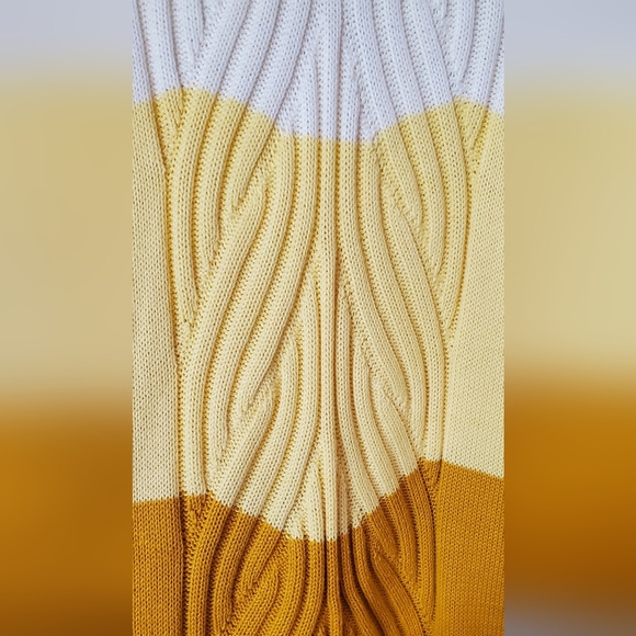 Venus Colorblock Yellow, Cream & Gold Cozy Cable Knit Sweater Size Large - Picture 4 of 9